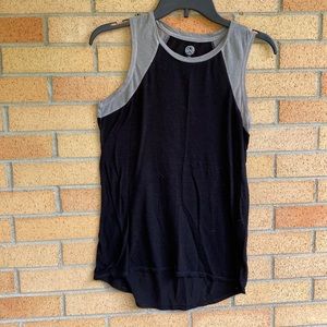 Black athletic tank